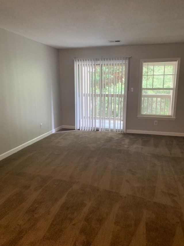 2500 Avent Ferry Rd #204, Raleigh, NC 27606