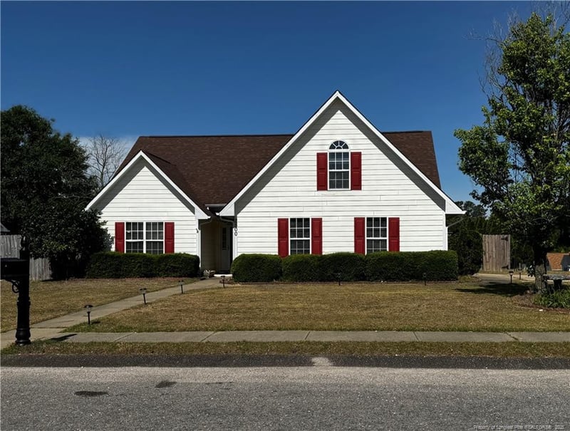 2500 Forest Lodge Dr, Fayetteville, NC 28306
