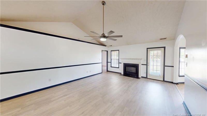 2500 Forest Lodge Dr, Fayetteville, NC 28306
