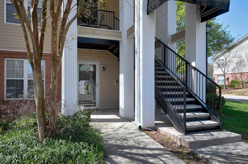 2500 Huntscroft Ln #103, Raleigh, NC 27617