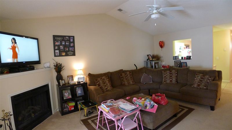 2500 Huntscroft Ln #201, Raleigh, NC 27617