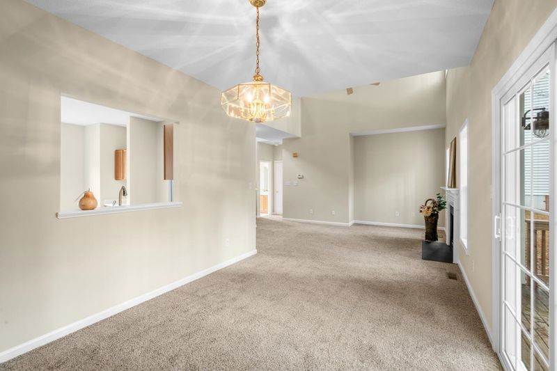 2500 Laurel Falls Ln, Raleigh, NC 27603