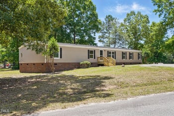 2500 Safari Dr, Garner, NC 27529