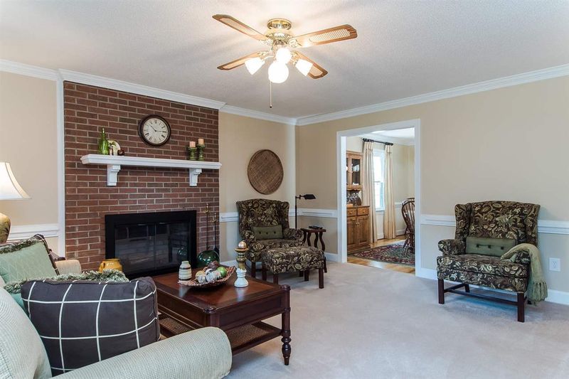 2500 Timothy Dr, Fuquay Varina, NC 27526