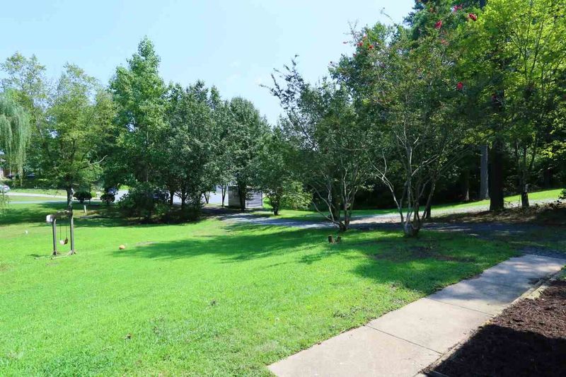 2500 Wedgedale Ave, Durham, NC 27703