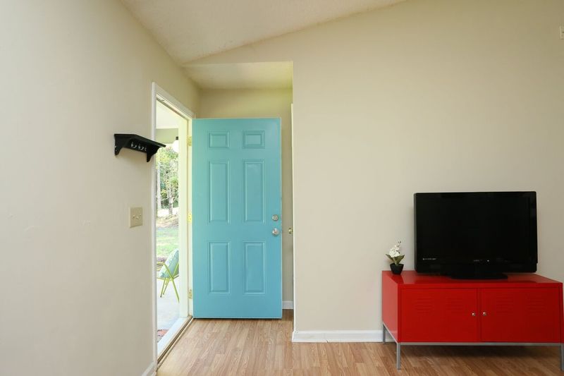 2500 Wedgedale Ave, Durham, NC 27703