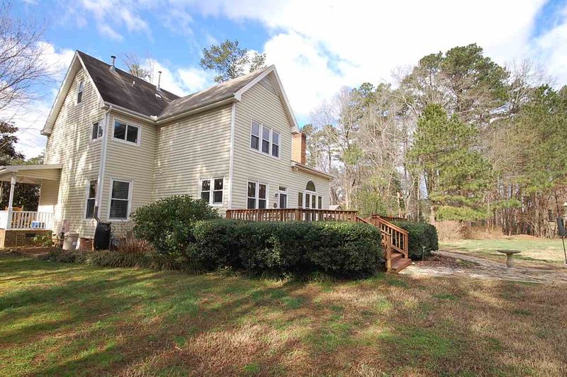 2501 Dockery Ln, Raleigh, NC 27606