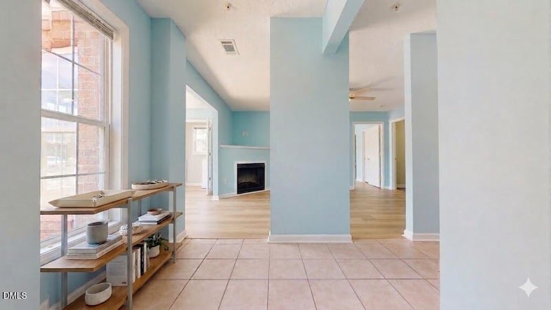 2501 Hunstcroft #100, Raleigh, NC 27617