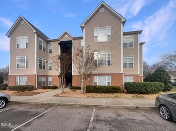 2501 Huntscroft Ln #203, Raleigh, NC 27617