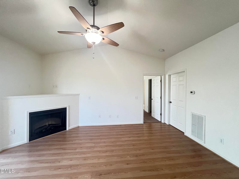 2501 Huntscroft Ln, Raleigh, NC 27617