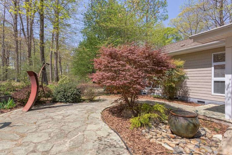 2501 Little Spring Rd, Chapel Hill, NC 27516