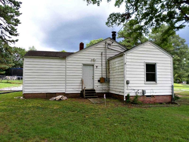2501 Thorne St, Durham, NC 27704