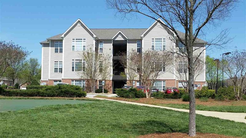 2501 Vancastle Way #203, Raleigh, NC 27617