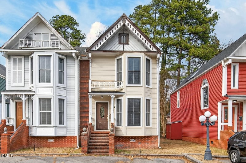 2502 Chapel Hill Rd #A, Durham, NC 27707
