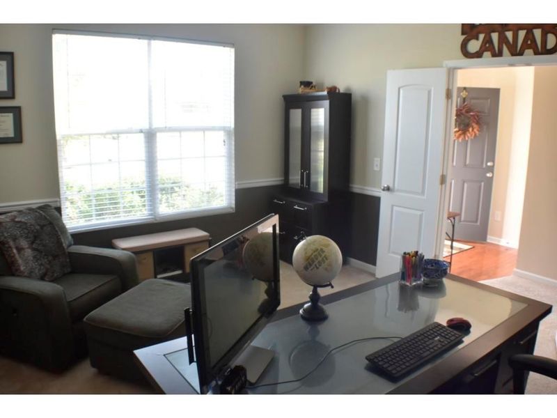 2502 Macleod St, Burlington, NC 27217
