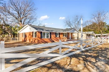 2502 Nobie St, Fayetteville, NC 28306