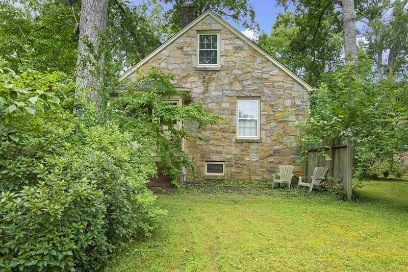 2503 Beechridge Rd, Raleigh, NC 27608