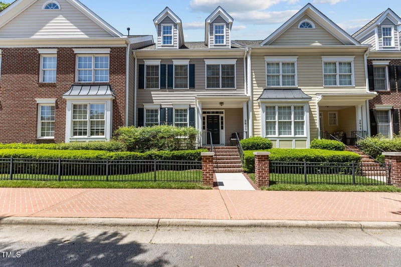 2503 Saint Pauls Sq, Raleigh, NC 27614