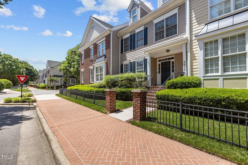 2503 Saint Pauls Sq, Raleigh, NC 27614