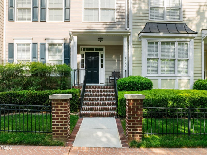 2503 Saint Pauls Sq, Raleigh, NC 27614