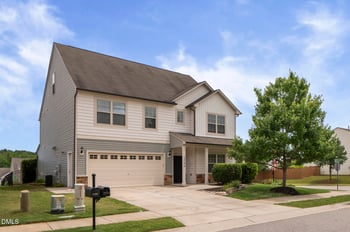 2504 Averon Dr, Fuquay Varina, NC 27526