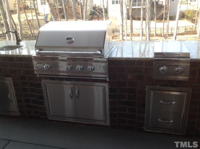 2504 Maroni Dr, Apex, NC 27502