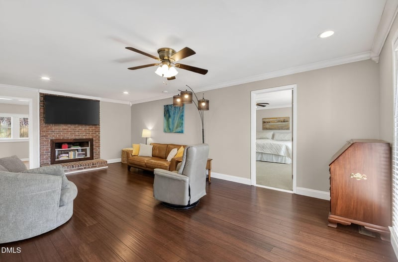 2504 Oakes Plantation Dr, Raleigh, NC 27610