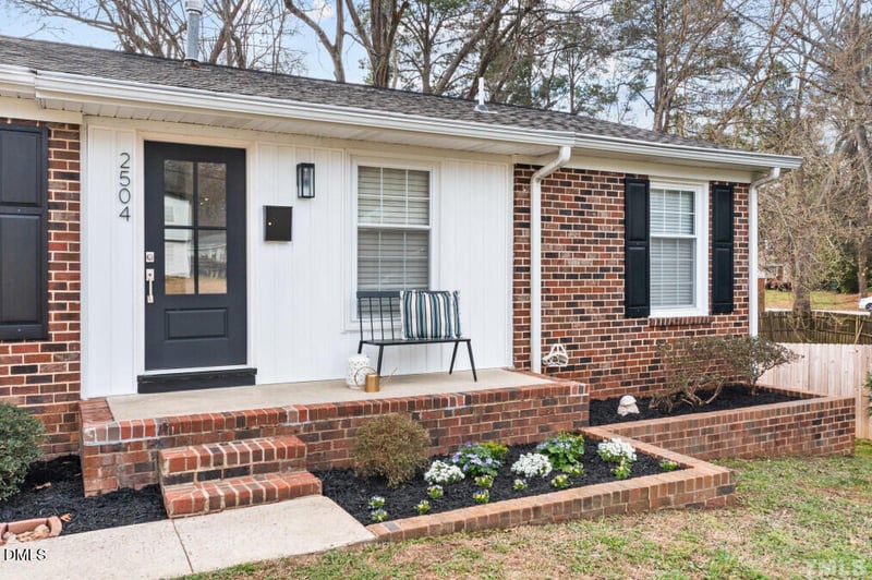 2504 Remington Rd, Raleigh, NC 27610
