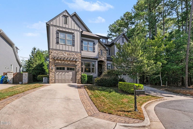2504 Shadow Hills Ct, Raleigh, NC 27612