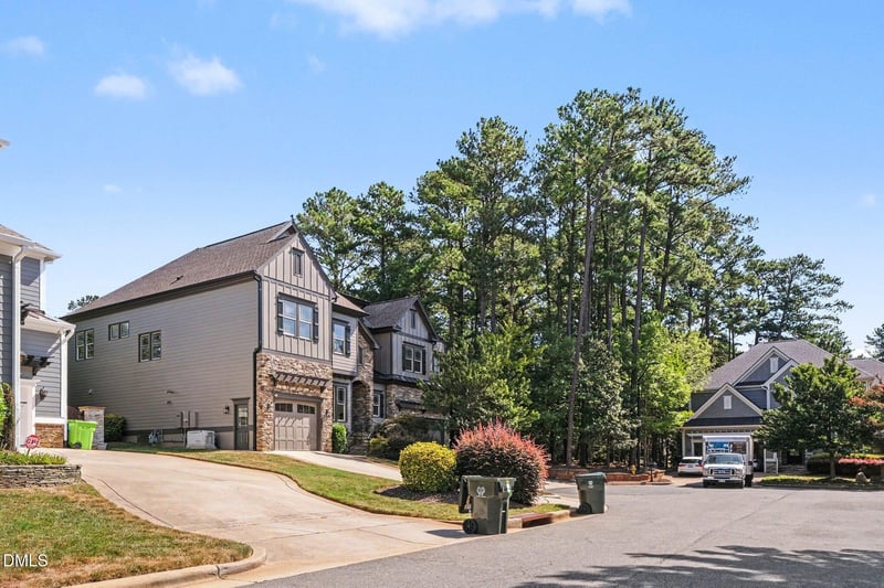 2504 Shadow Hills Ct, Raleigh, NC 27612