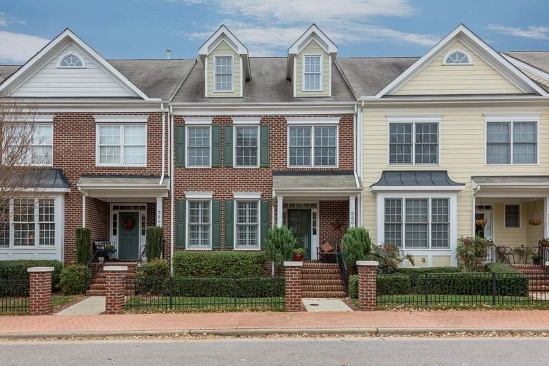 2504 St Pauls Sq, Raleigh, NC 27614