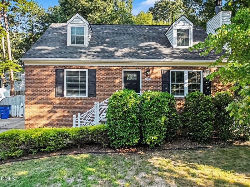2504 Village Grove Rd, Raleigh, NC 27613