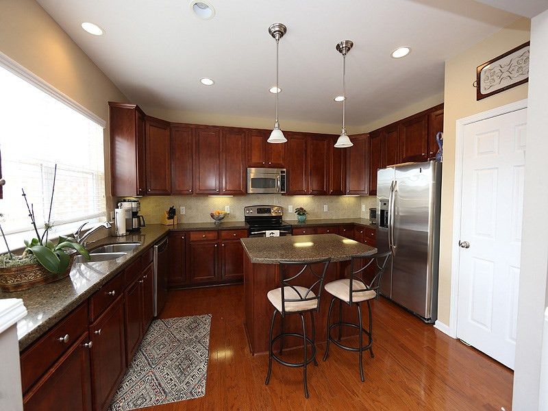 2505 Blooming St, Raleigh, NC 27612