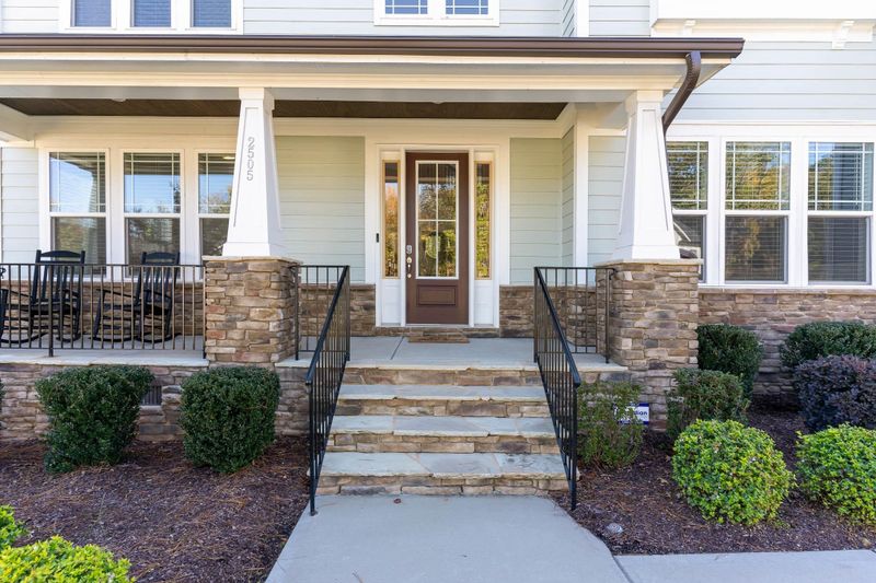 2505 Flume Gate Dr, Raleigh, NC 27603