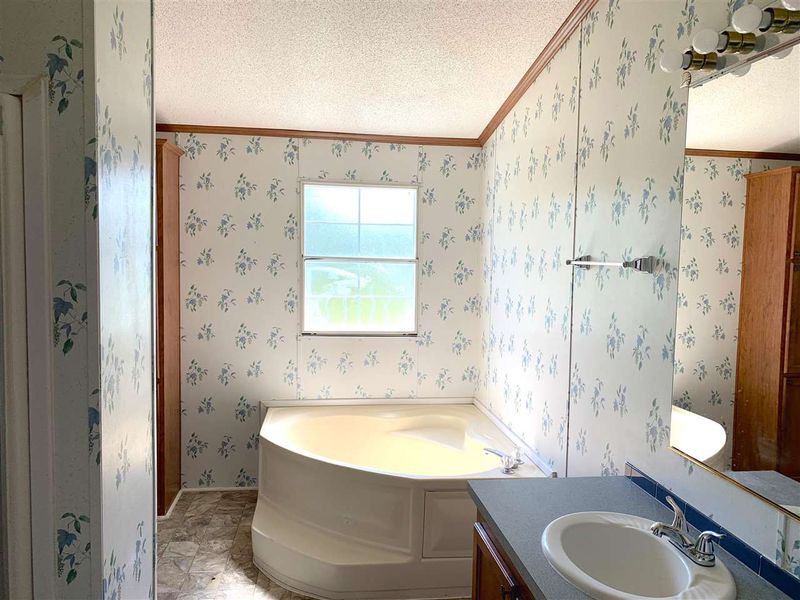 2505 Ridge Rn, Lillington, NC 27546