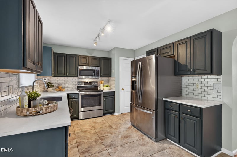 2505 Summit Dr, Hillsborough, NC 27278