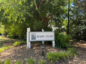 2506 Avent Ferry Rd #101, Raleigh, NC 27606