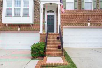 2506 Blooming St, Raleigh, NC 27612