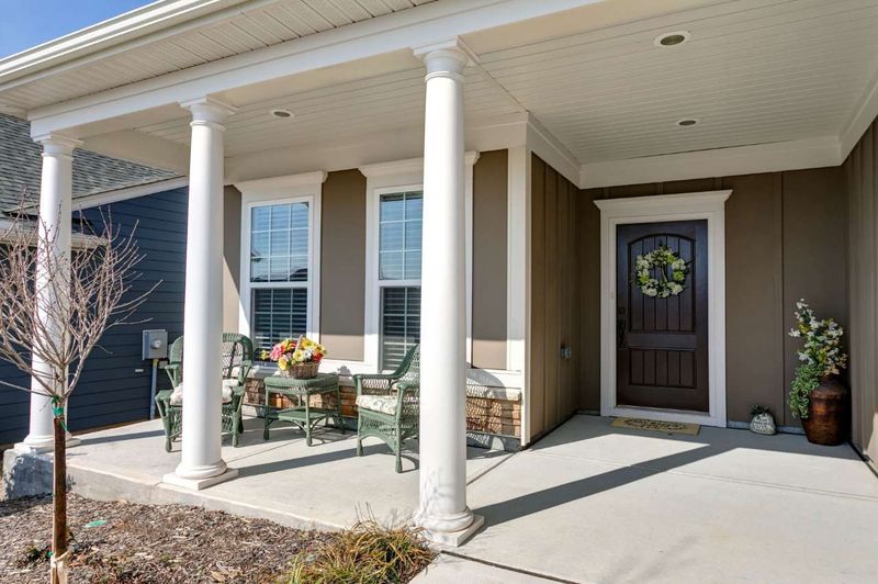 2506 Bloomsbury Manor Dr, Durham, NC 27703