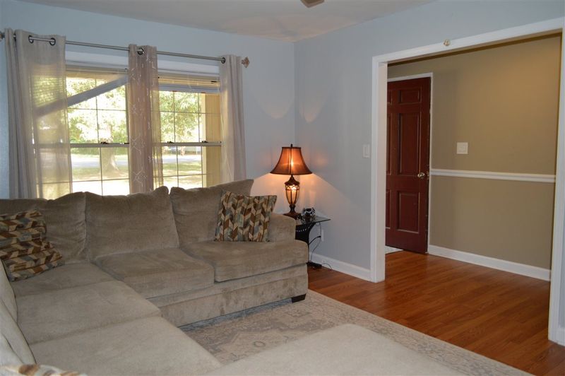2506 Bonnie Brae Rd, Durham, NC 27703