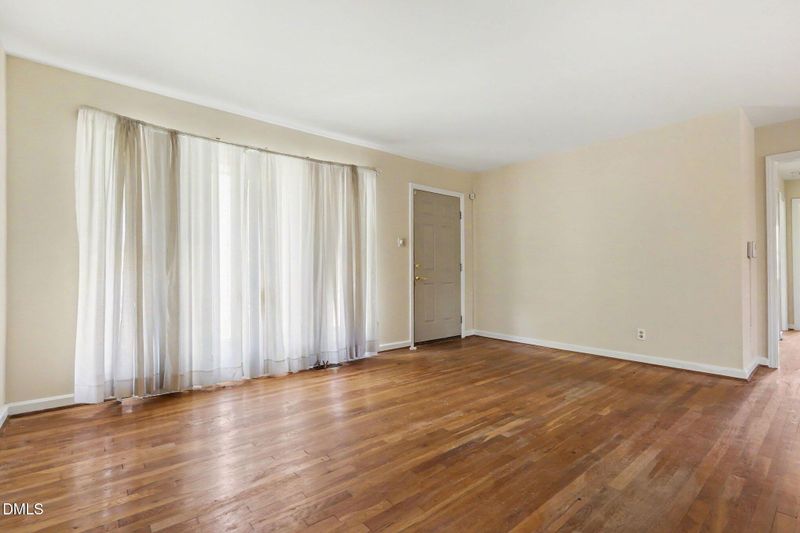 2506 Crestline Ave, Raleigh, NC 27603