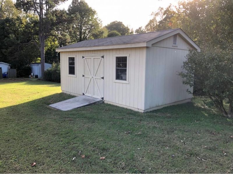 2507 Columbine Ln, Burlington, NC 27215