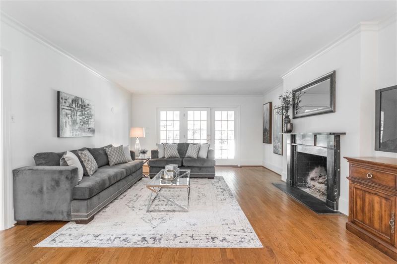 2507 Lewis Farm Rd, Raleigh, NC 27608