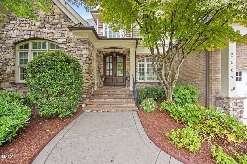 2507 Mayview Rd, Raleigh, NC 27607