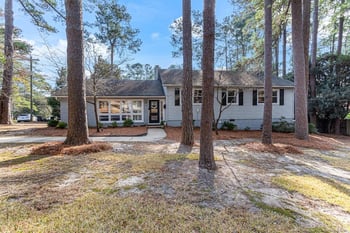 2507 Mirror Lake Dr, Fayetteville, NC 28303