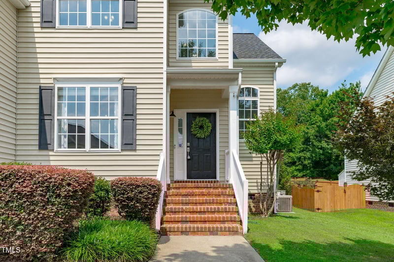 2508 Hidden Meadow Dr, Fuquay Varina, NC 27526