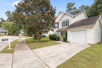 2509 Australia Dr, Raleigh, NC 27610