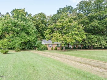 2509 Farrington Point Rd, Chapel Hill, NC 27517