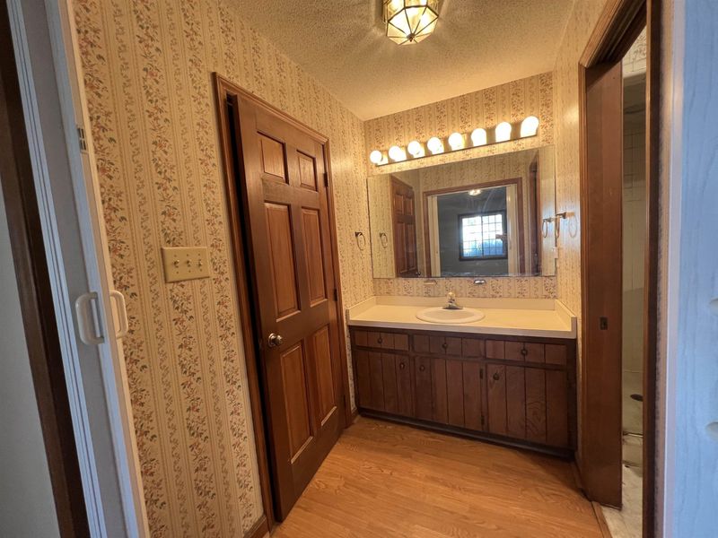 2509 Sawmill Rd, Raleigh, NC 27613