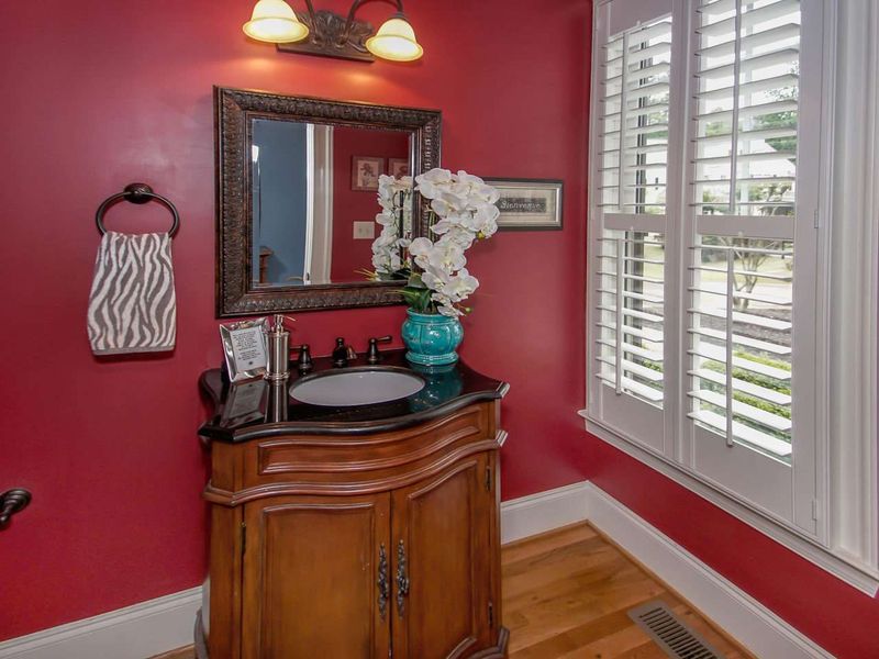 2509 Woodleaf Dr, Apex, NC 27539